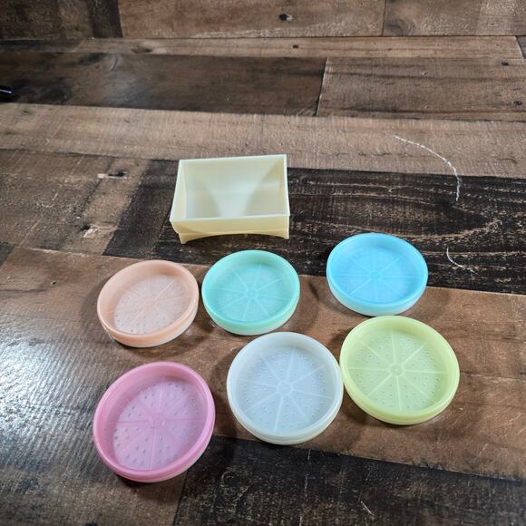 Vintage Retro Tupperware 567 Pastel Wagon Wheel Coaster - Set of 6 with Caddy - Picture 1 of 4